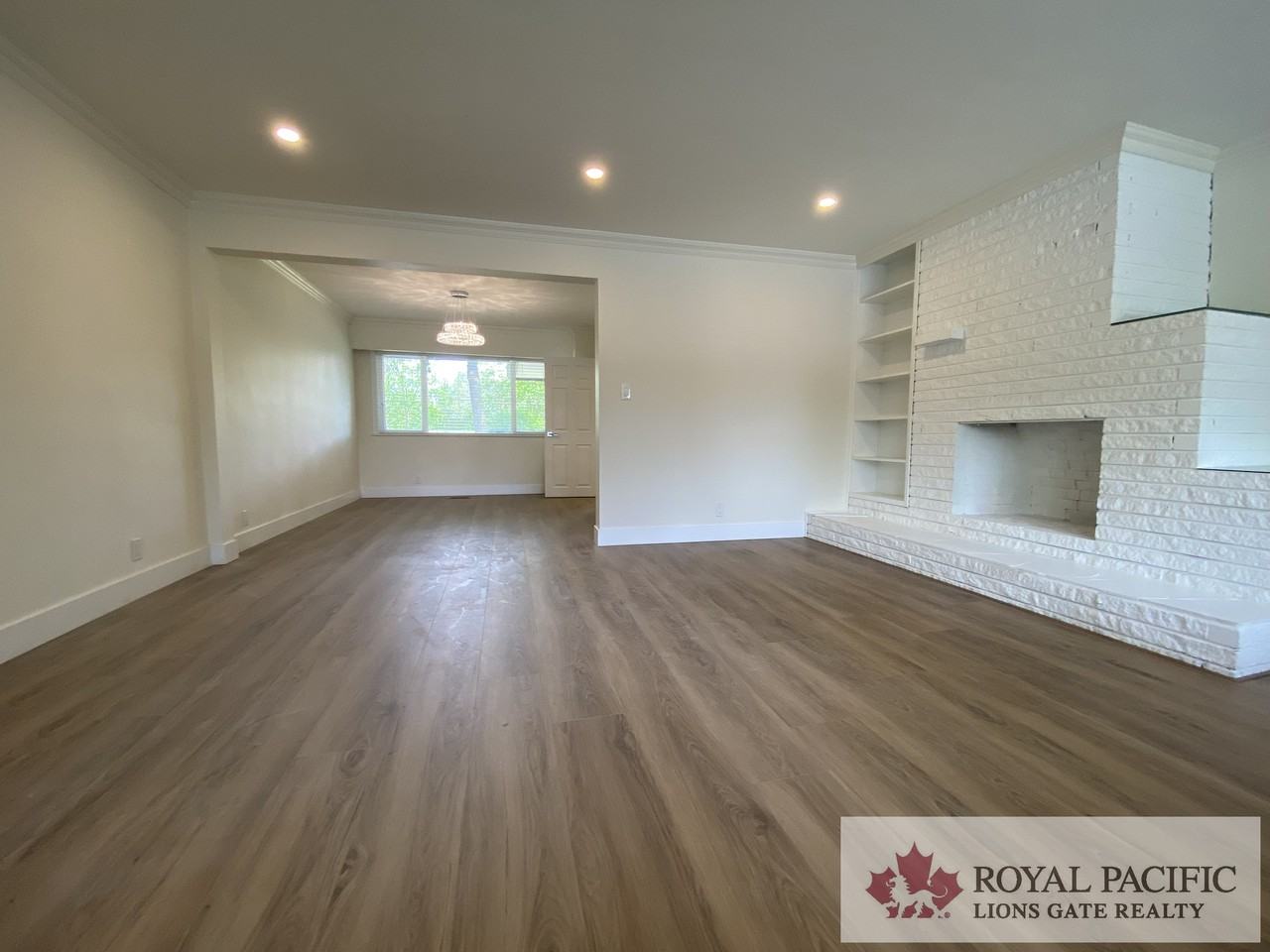 8760 152 Street - Photo 2 of 14