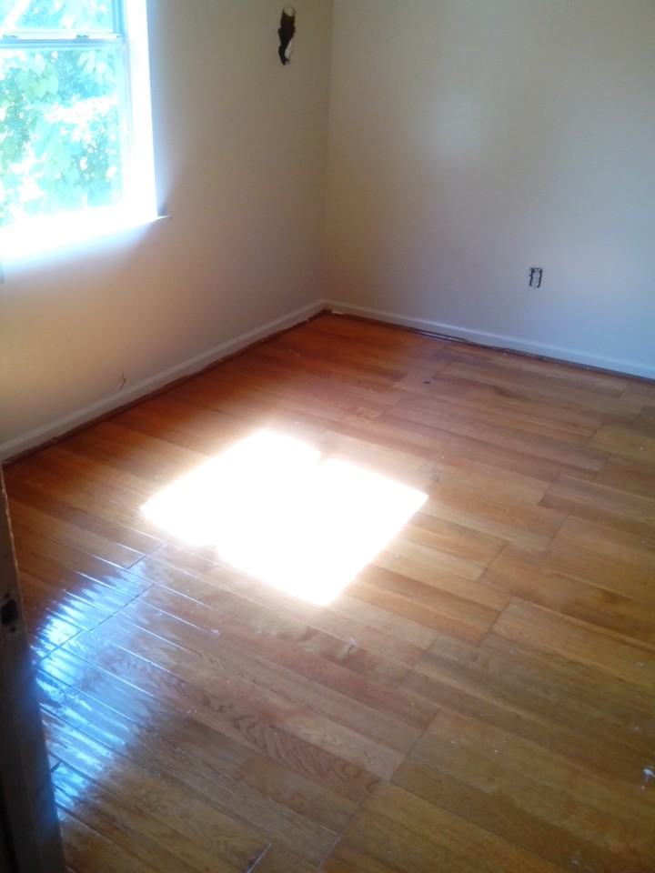 724 W 18th St #1 - Photo 5 of 10