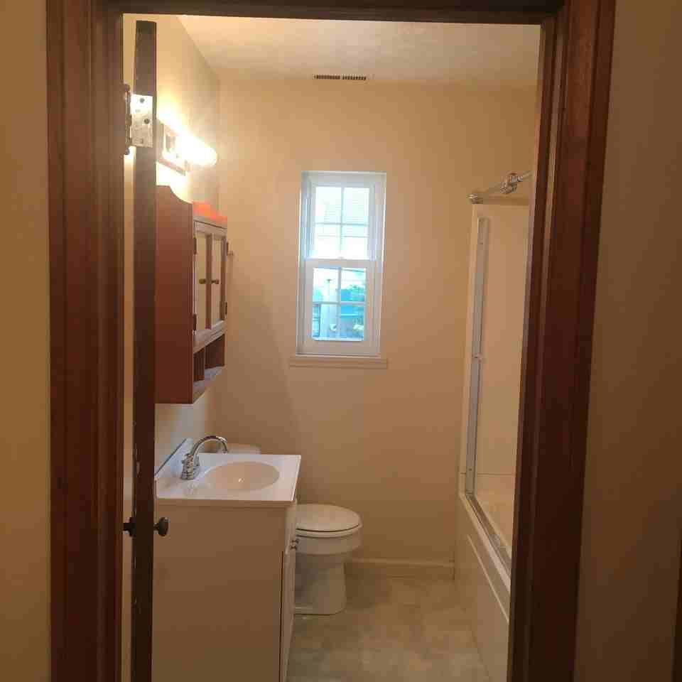 630 6th Street WApt 3 #630-3 - Photo 3 of 7