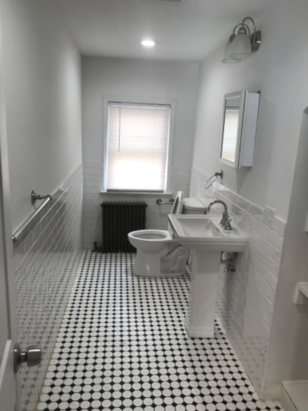 1600 Clay Ave - Photo 2 of 8