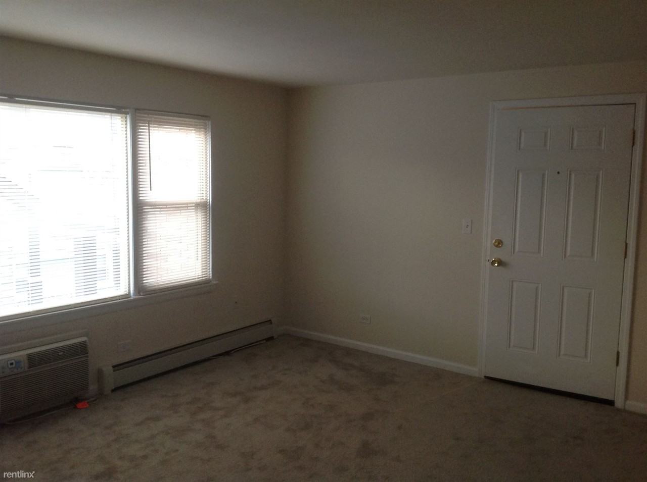 33 W Grand Ave - Photo 3 of 7