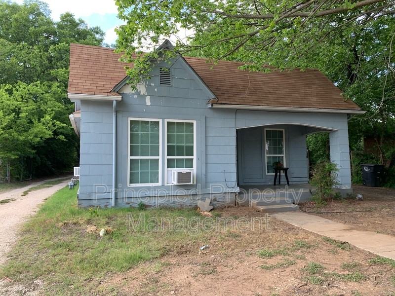 109 Dallas Ave #A