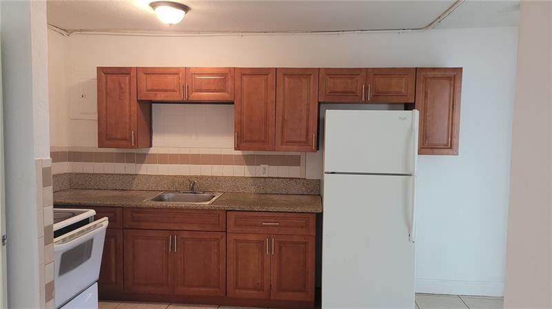 308 Northwest 2nd Avenue - Photo 3 of 7