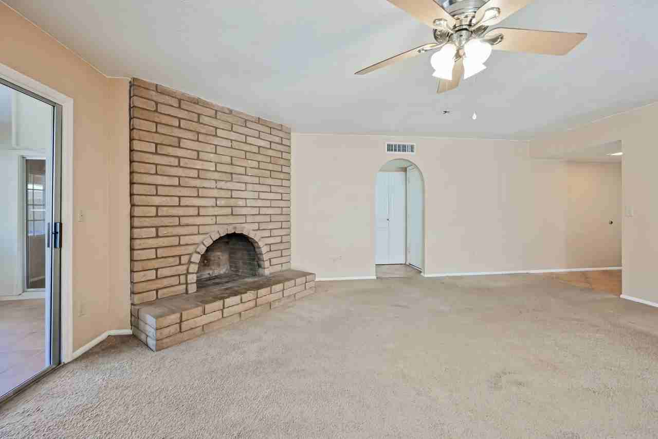 4390 E Sunrise Dr - Photo 2 of 25