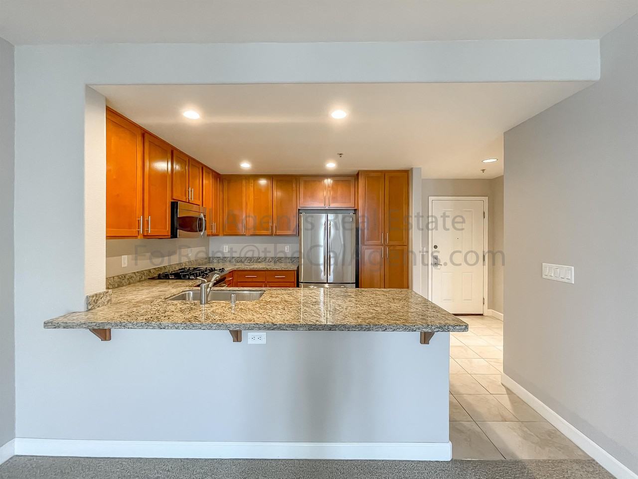 423 7th St #1 - Photo 5 of 35