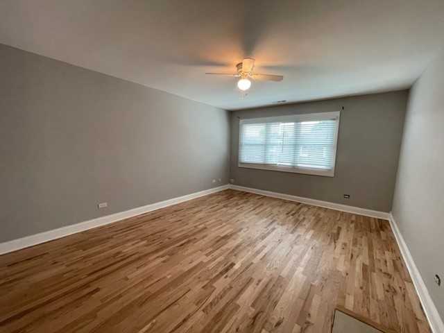 108 Harbor Dr - Photo 3 of 15