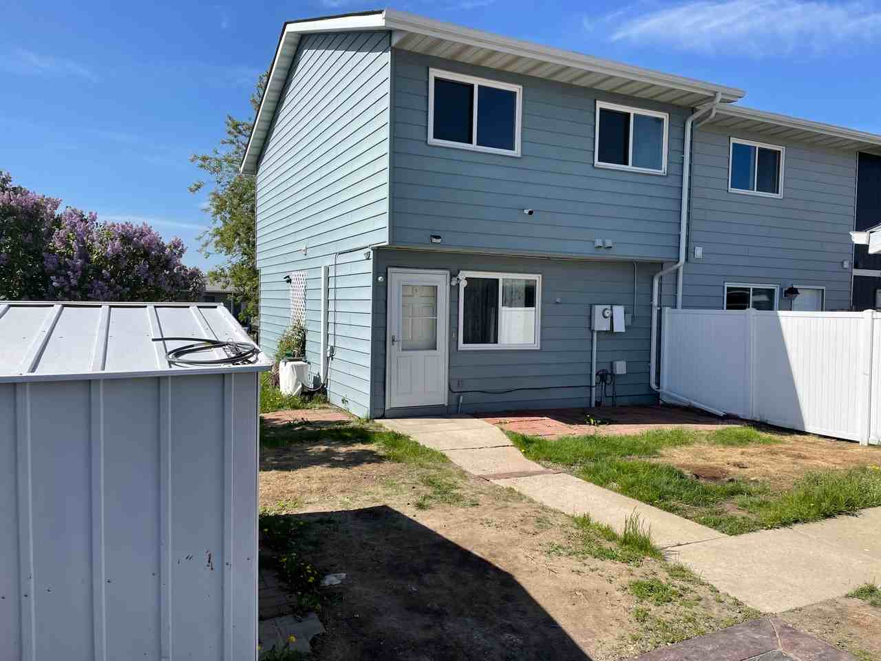 1818 30th St W - Photo 2 of 11