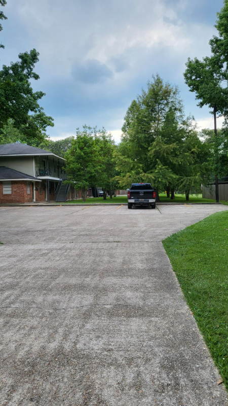 4114 Florida St - Photo 3 of 7