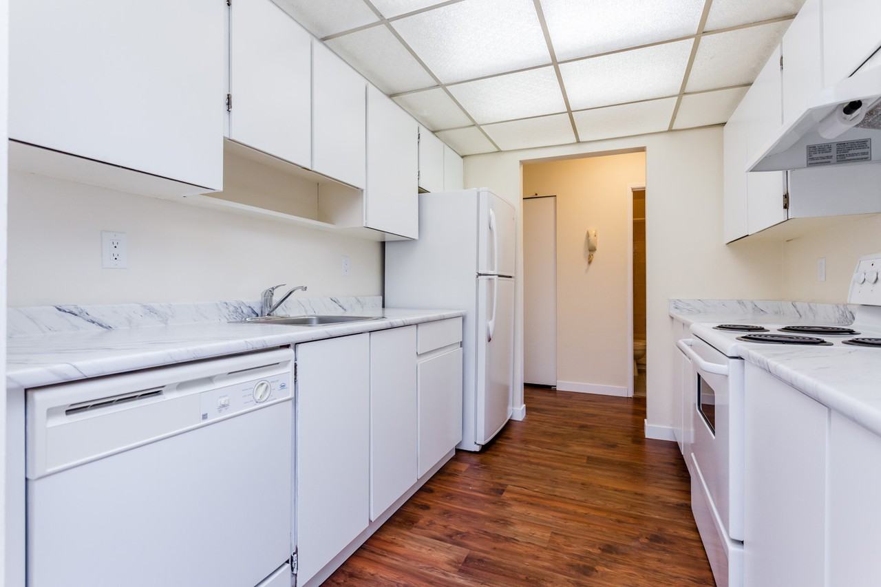 Cedarway Apartments - Photo 2 of 10