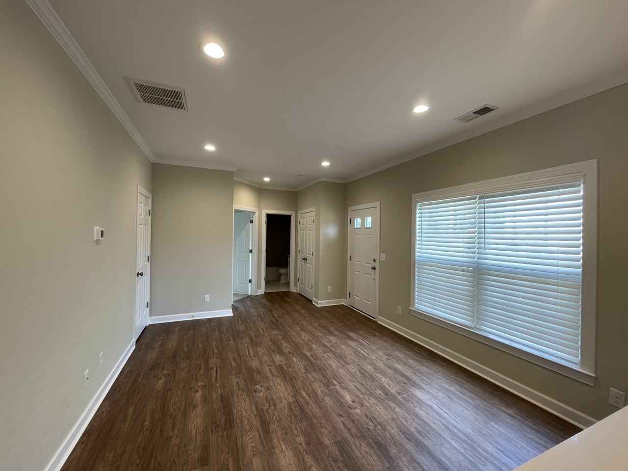 923 Tuscan Row - Photo 2 of 18