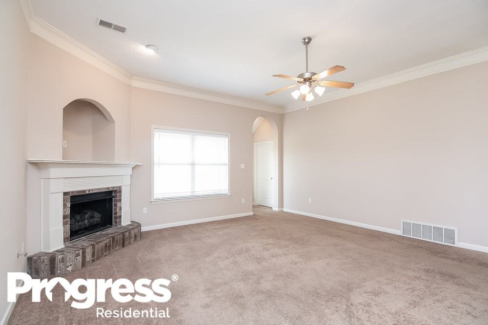 4187 Destin Dr - Photo 3 of 15