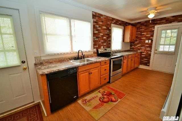 186 Jefferson Ave - Photo 2 of 11