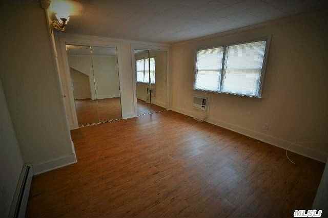 186 Jefferson Ave - Photo 3 of 11