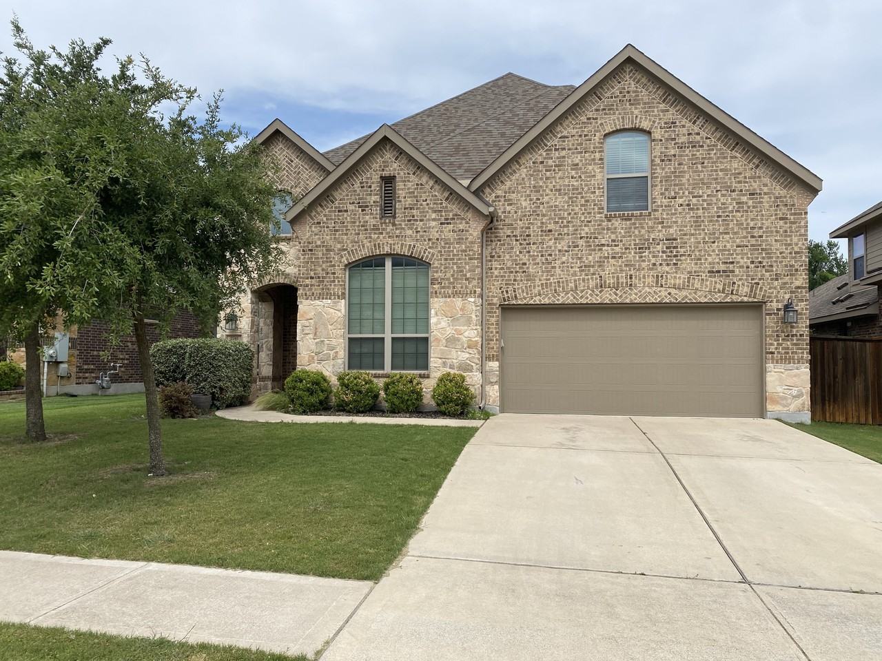 2741 San Milan Pass - Photo 2 of 10