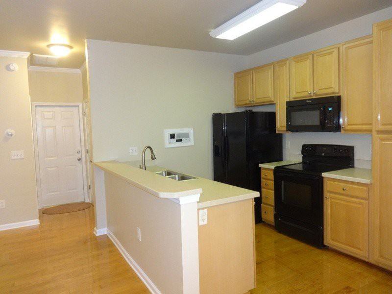 402 Cliffview Ct - Photo 6 of 14