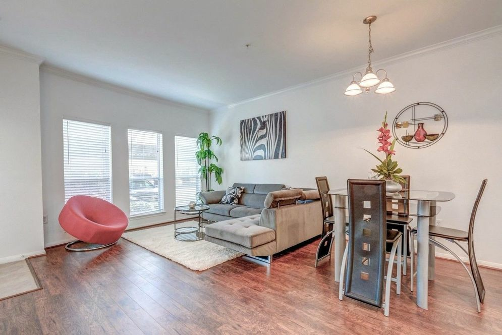 Bella Capri Apartments - Photo 6 of 9