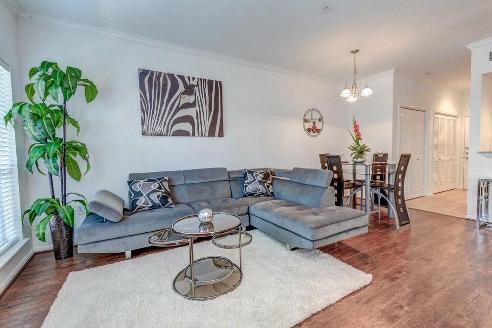 Bella Capri Apartments - Photo 5 of 9