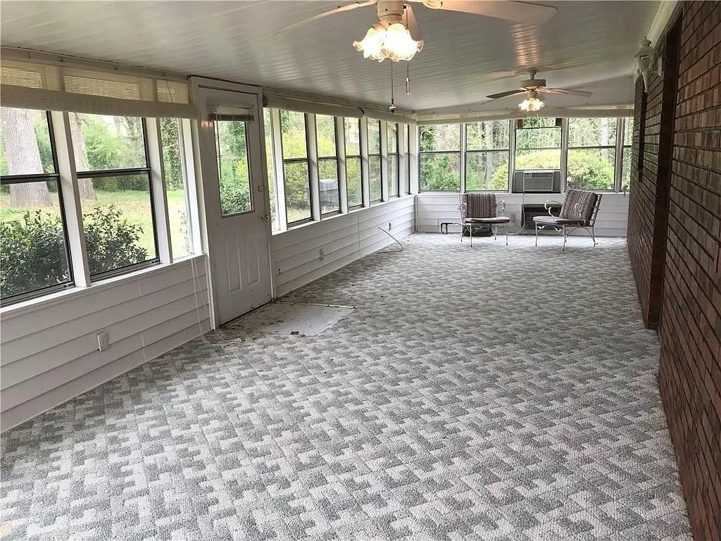 805 Flagler Cir Se - Photo 4 of 17