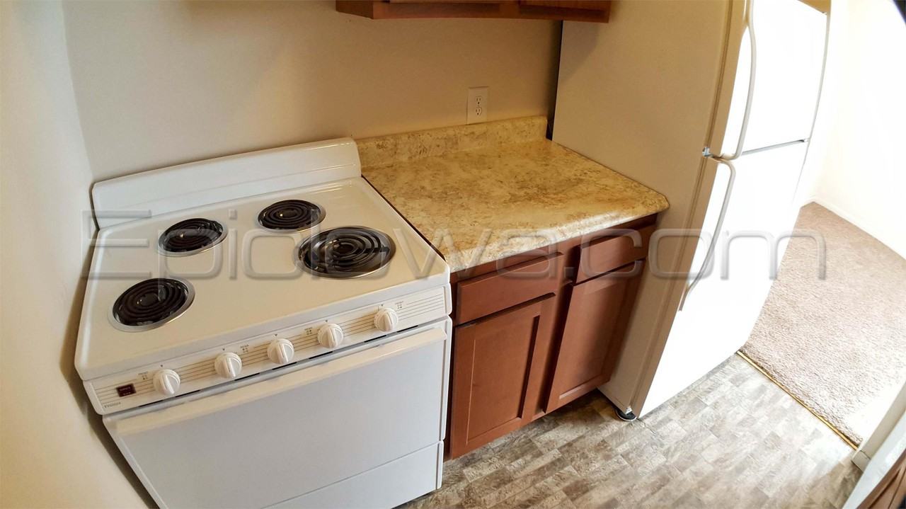 775 Robins Rd #2 - Photo 5 of 11