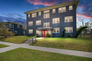 featured image of 200 Northeast 14th Street #C4