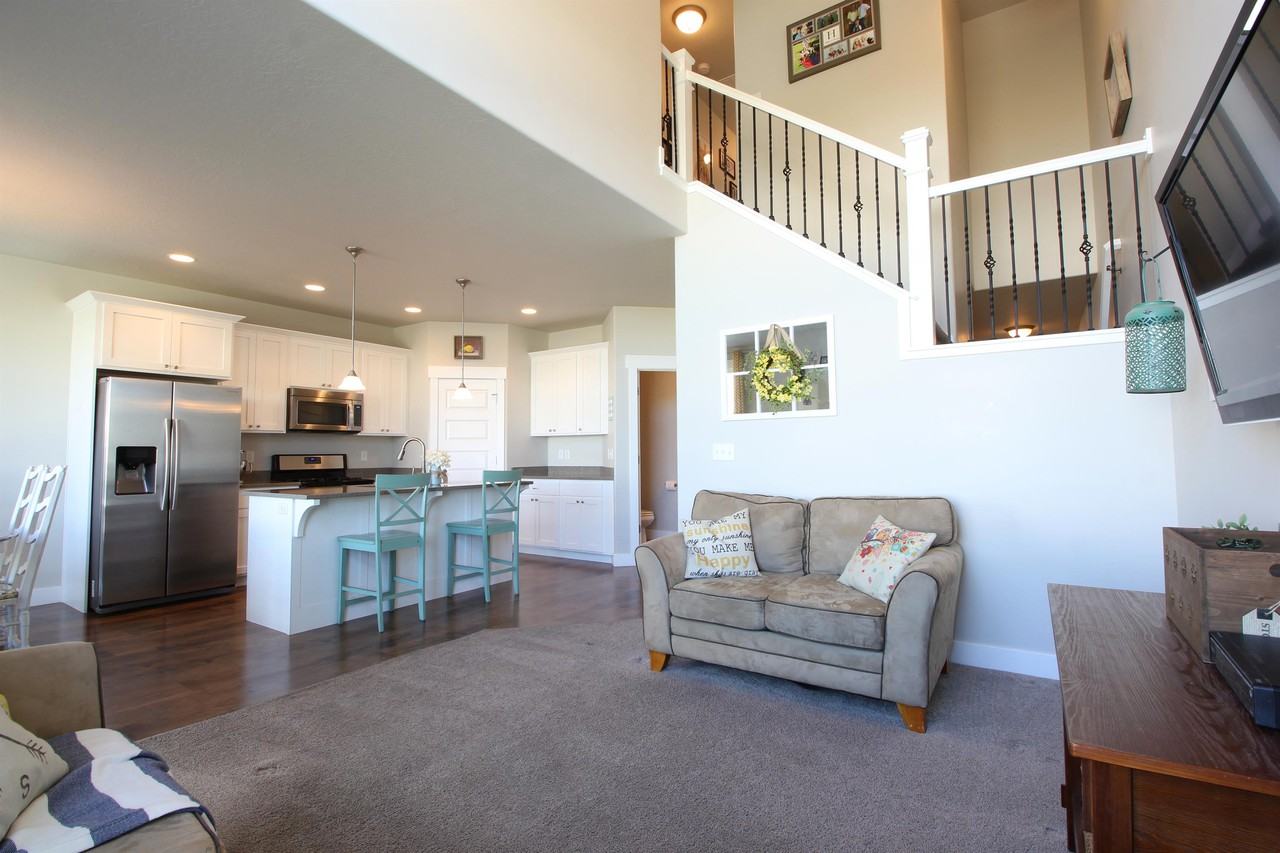 327 S 730 E #1 - Photo 3 of 19