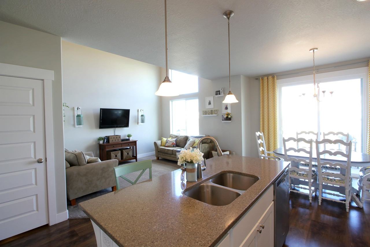 327 S 730 E #1 - Photo 5 of 19