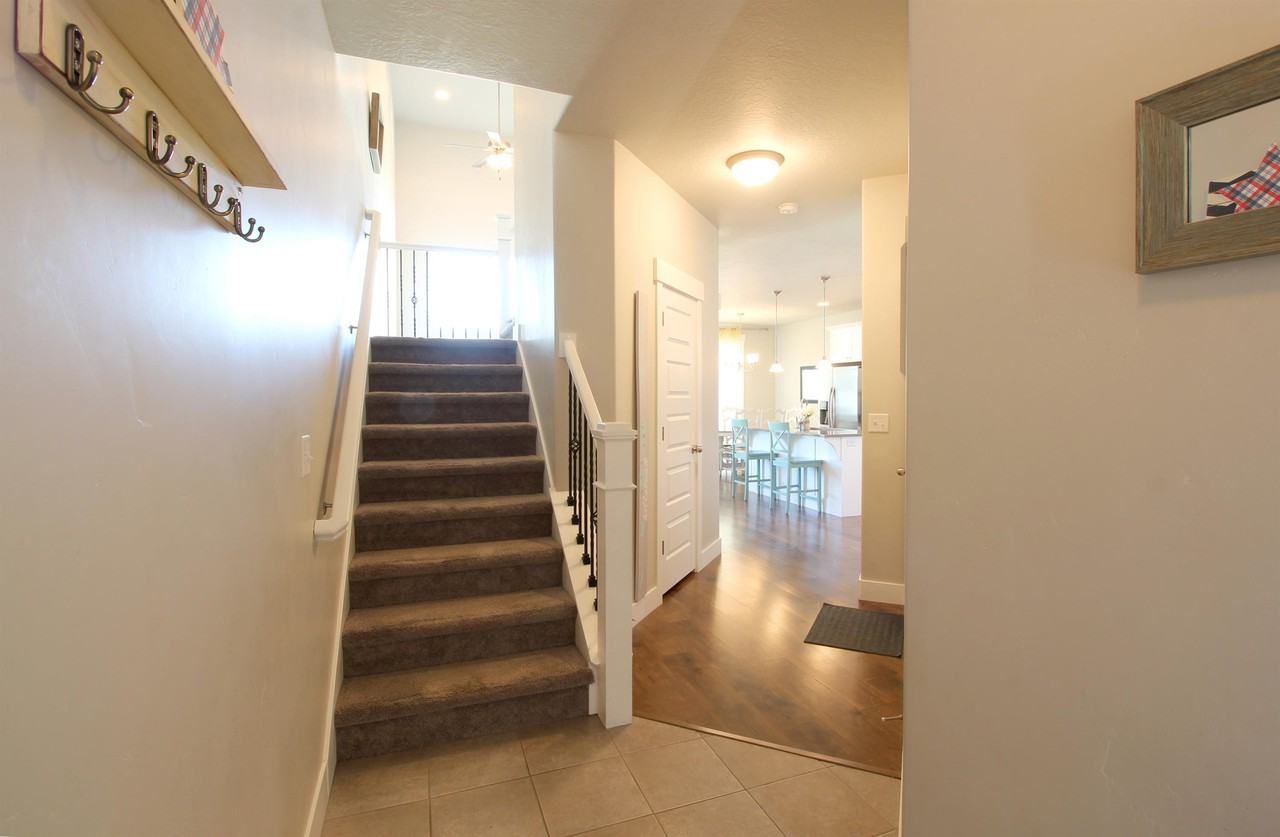 327 S 730 E #1 - Photo 6 of 19