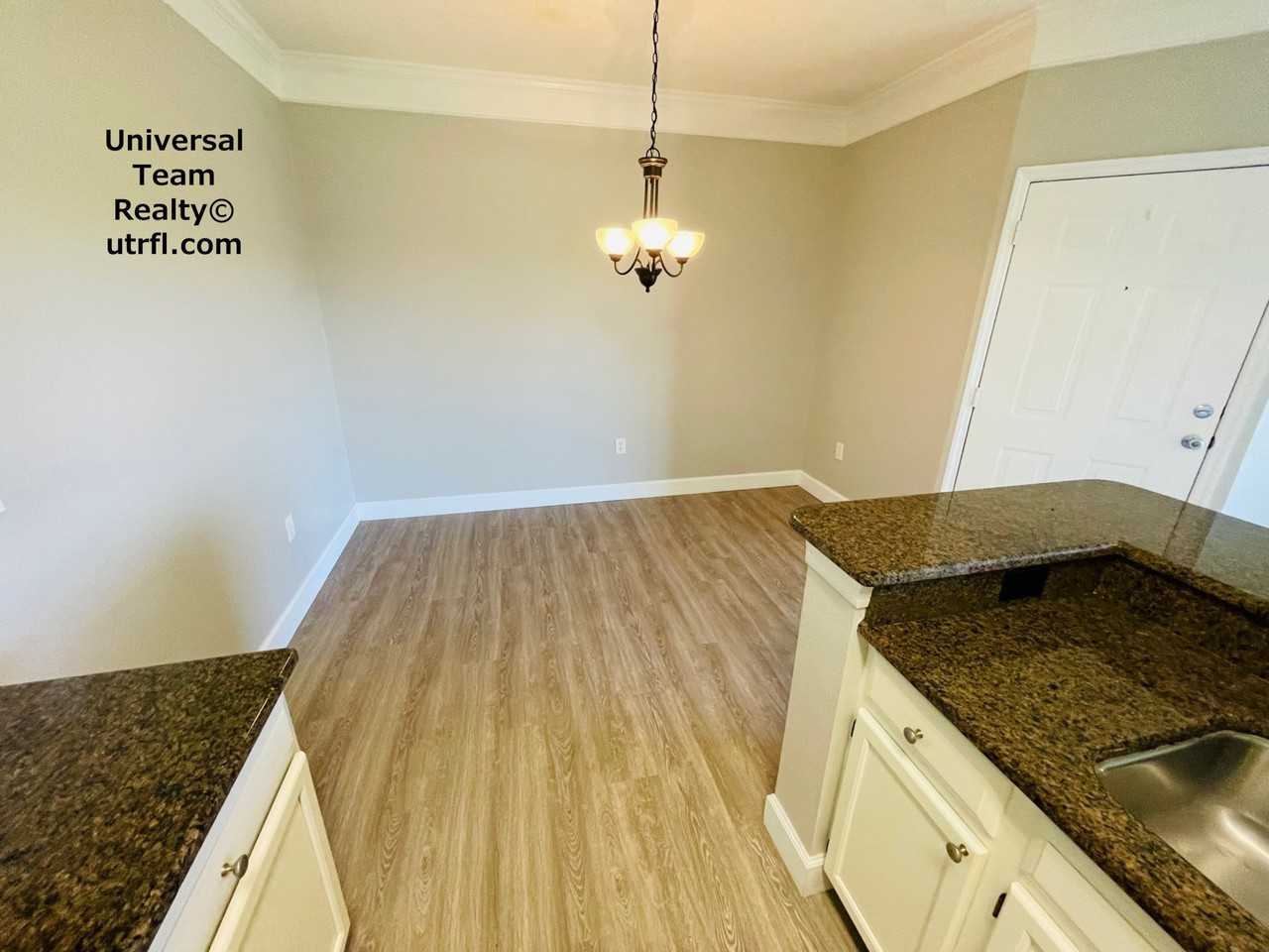 11480 Villa Grand #121 - Photo 4 of 24