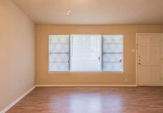 7527 Dell Oak Dr #1 - Photo 3 of 8