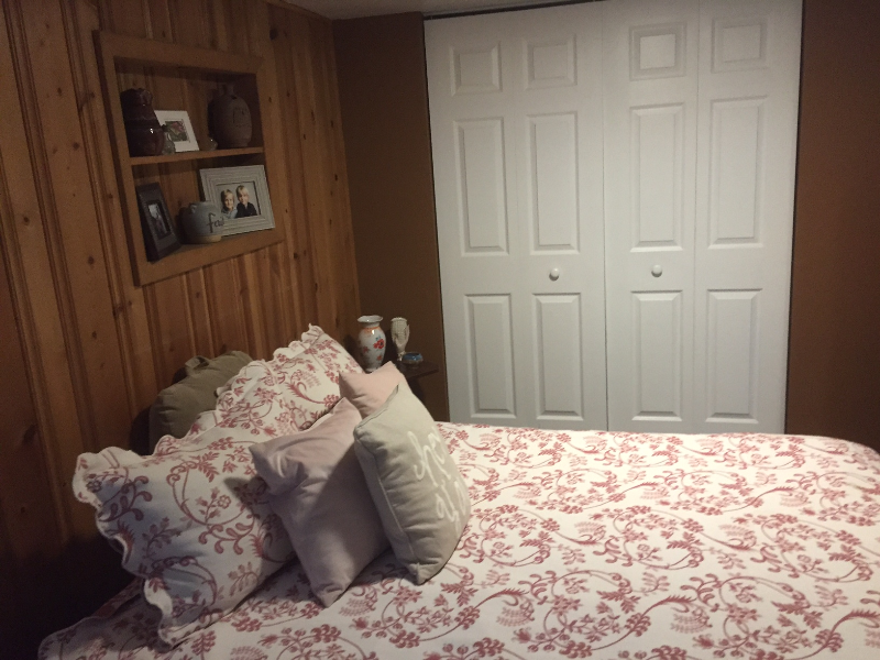 352 Marion Ave - Photo 5 of 11