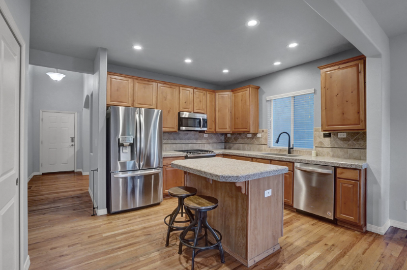 10614 Rhinestone Dr - Photo 3 of 16