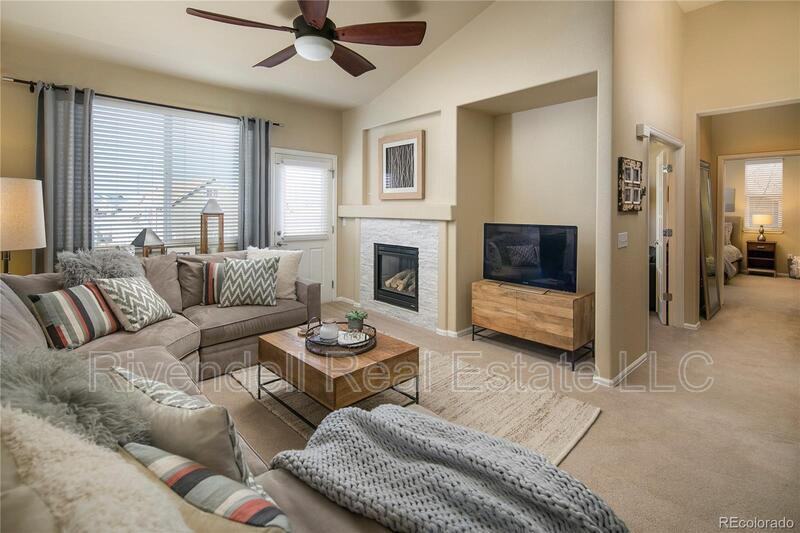 3633 Desert Ridge Cir - Photo 4 of 17