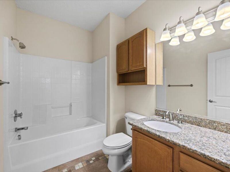 2607 Stonecreek Dr - Photo 5 of 27