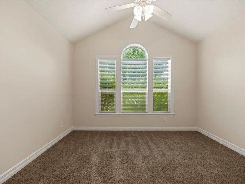 2607 Stonecreek Dr - Photo 7 of 27