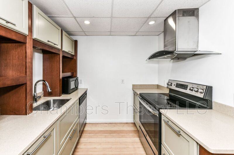 1750 T St Nw #A - Photo 2 of 16