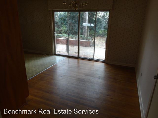 2211 Mulberry Blvd - Photo 2 of 9
