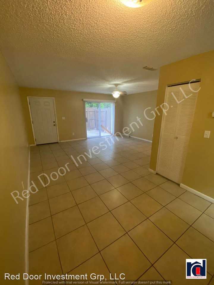 1755 SW 108th Lane, 1 - Photo 2 of 17