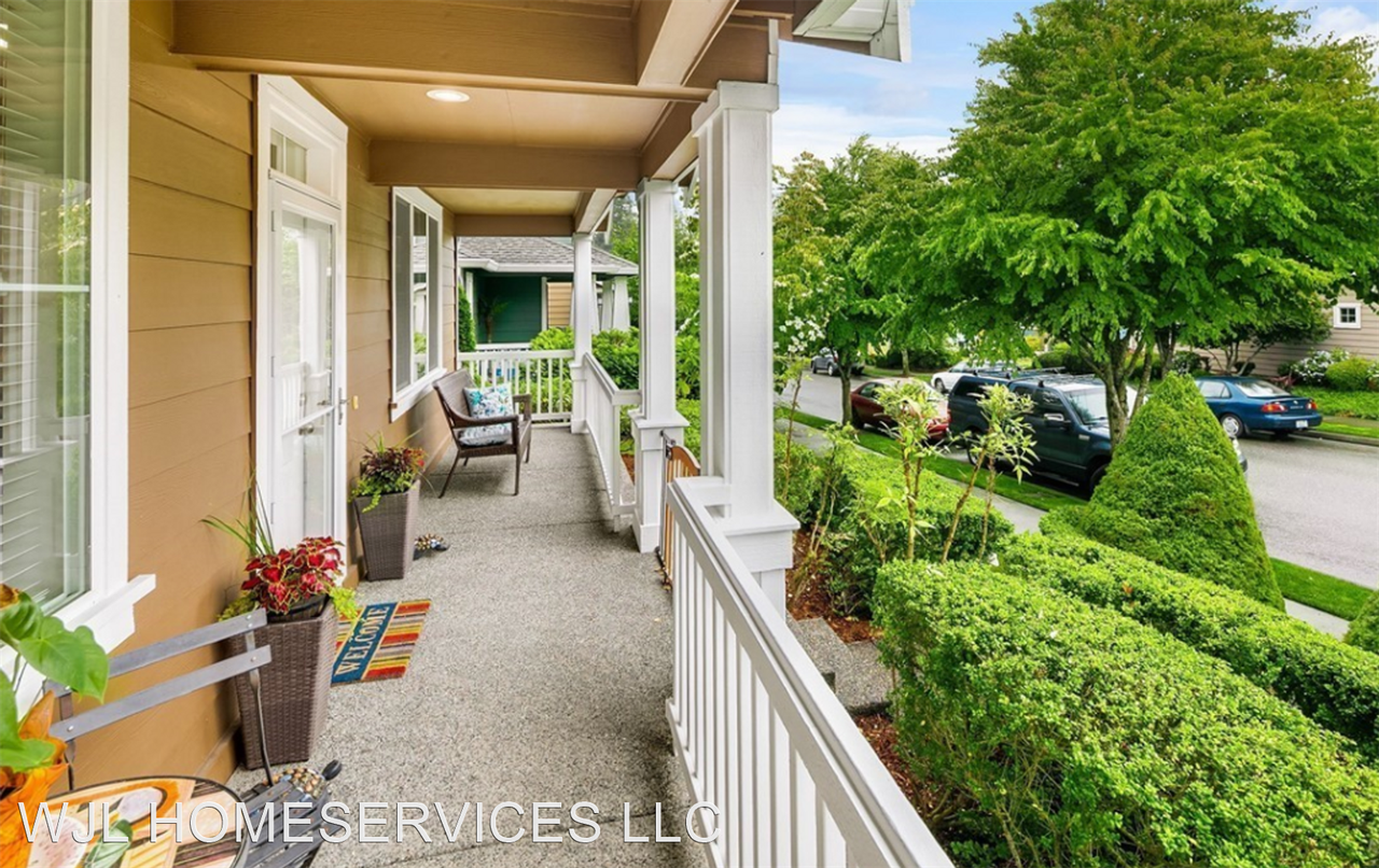 2587 Ne Julep St - Photo 3 of 24