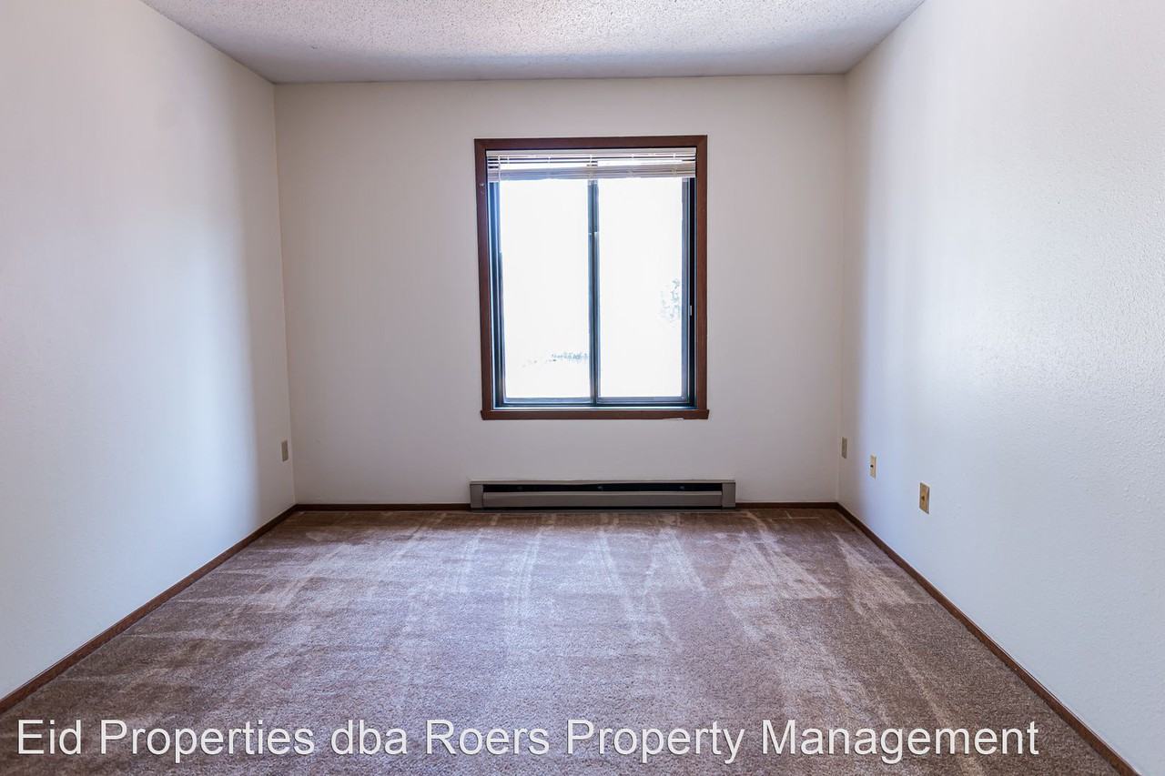 3201-3219 15th Ave S - Photo 2 of 26