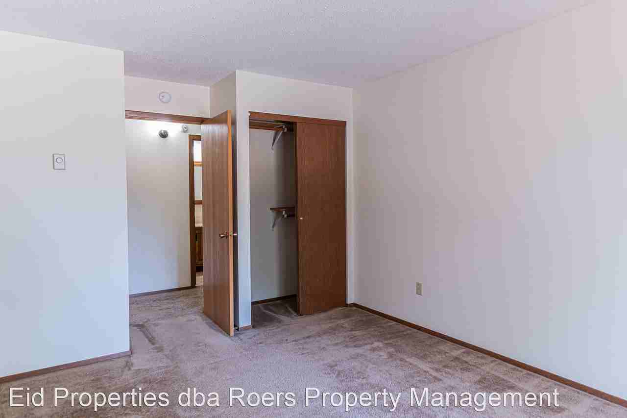 3201-3219 15th Ave S - Photo 3 of 26