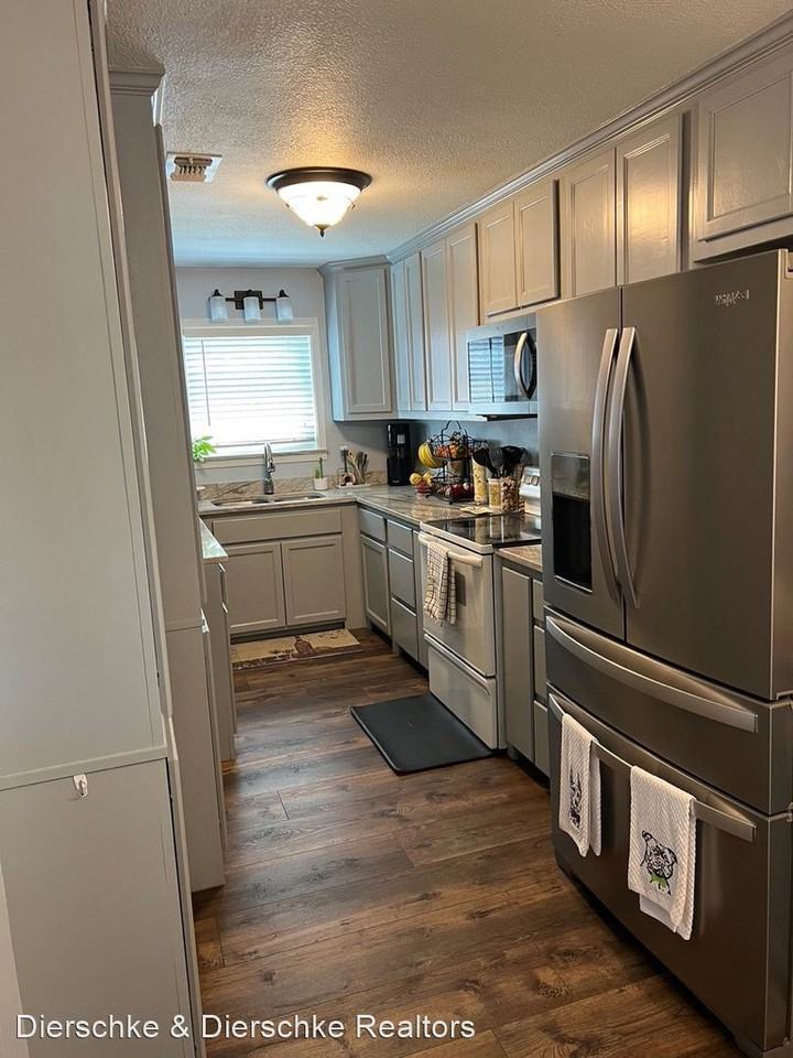 105 Dellwood Dr - Photo 3 of 45