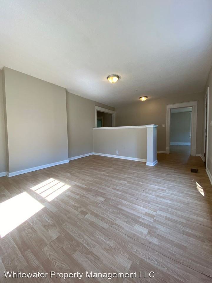 2208 Duncan Ave - Photo 3 of 16