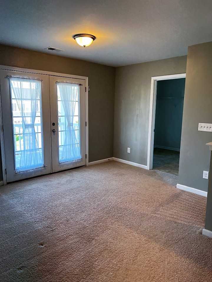 300 Bracken Fern Rd - Photo 3 of 5