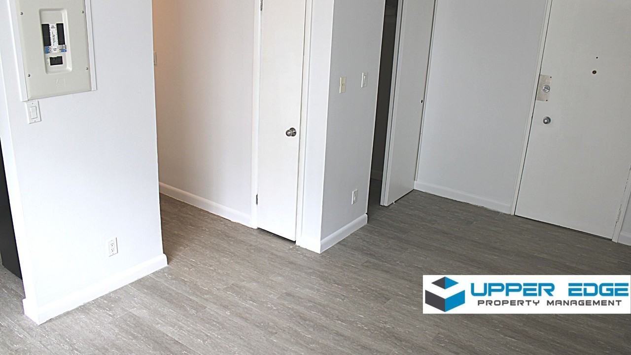 118 105-118 Scott Street - Photo 3 of 10