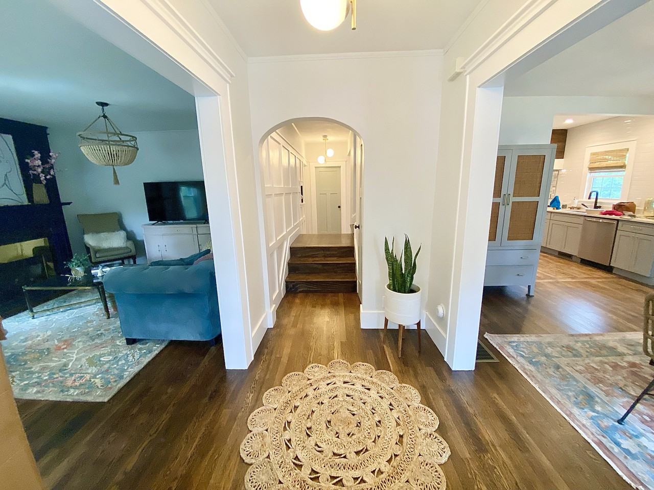 13 Chapin St - Photo 2 of 35
