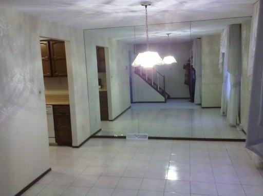 237 Timber Ln - Photo 3 of 9