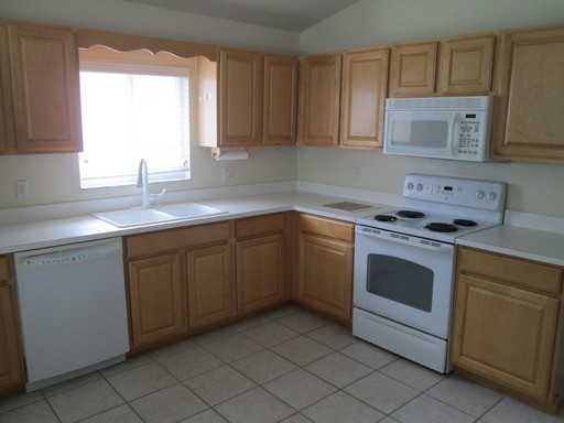 2659 Vining St - Photo 3 of 9