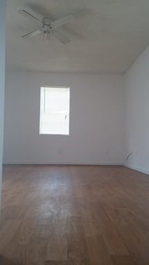 4307 Crane St - Photo 2 of 5