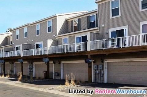 896 Ledgestone Dr - Photo 2 of 11