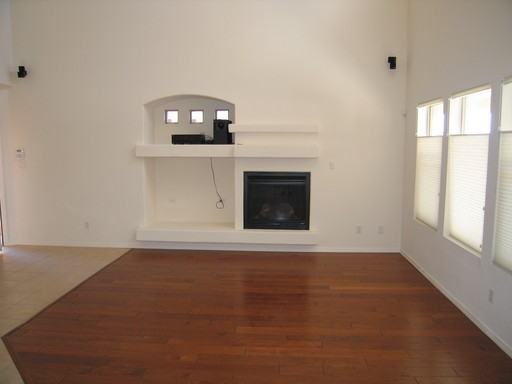 7243 Via Contenta NE - Photo 3 of 15